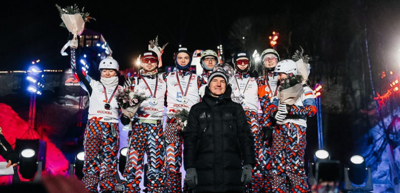 Анастасия Прыткова и Илья Буров стали победителями Кубка Чемпионов по фристайлу