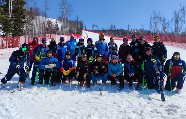На Сахалине прошел семинар для тренеров и специалистов горнолыжного спорта.