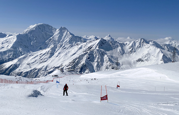 Подводим итоги весенне-летней подготовки российских горнолыжников на Эльбрусе