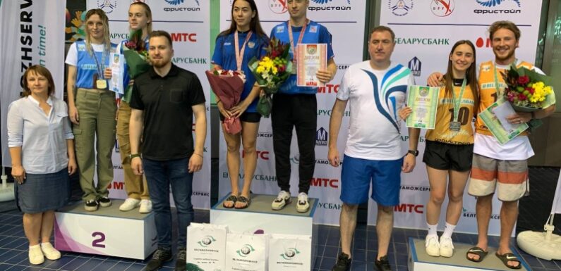 Любовь Никитина и Максим Буров выиграли открытый Чемпионат Беларуси по прыжкам на лыжах в воду