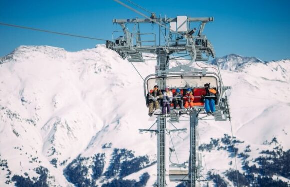 Курорт Архыз открывает горнолыжный сезон 25 ноября