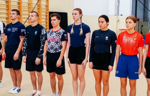 Сборная команда России по фристайлу в дисциплине «акробатика» завершила учебно-тренировочное мероприятие в городе Ярославле.