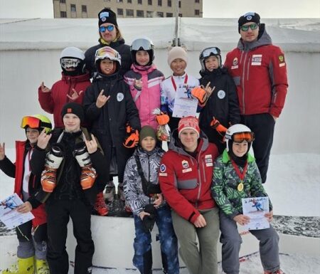 ГАУ ДО «СШОР по горнолыжному спорту и сноуборду» г. Южно-Сахалинск провели первые старты спортивного сезона.